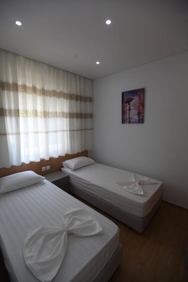 Mane Apartments Sarande Exterior photo
