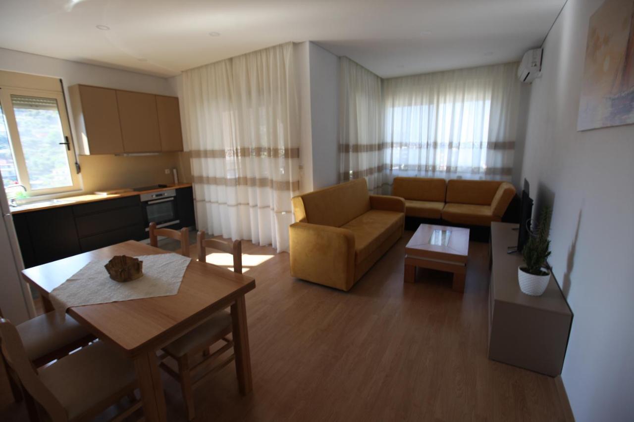 Mane Apartments Sarande Exterior photo