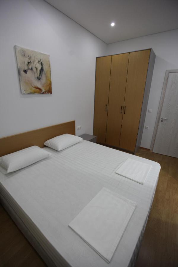 Mane Apartments Sarande Exterior photo
